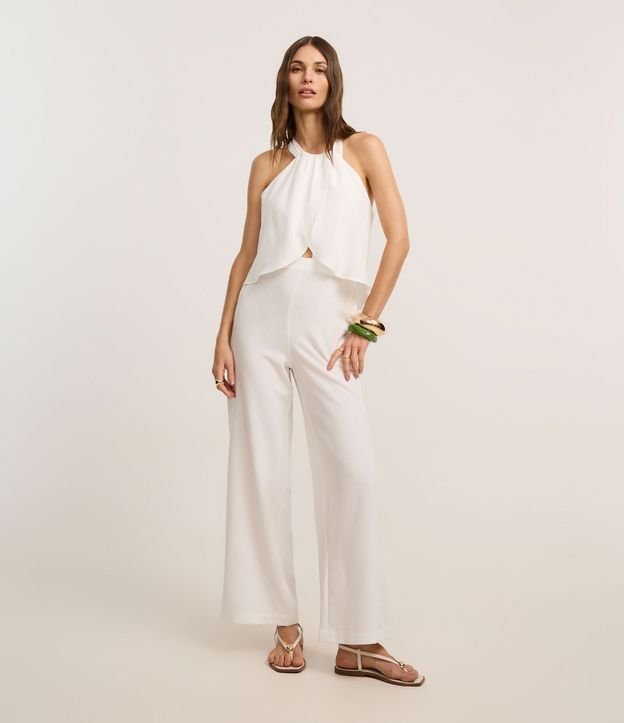 Mono en Crepé con Cuello Halter y Superposición Fruncida 2