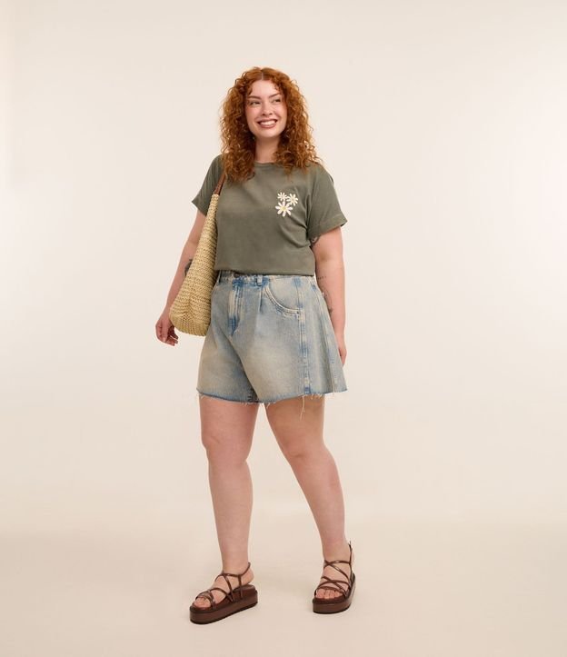 Blusa con Hilo Teñido y Flores Bordadas Curve & Plus Size