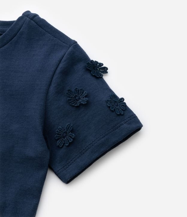 Blusa Infantil con Flores Aplicadas en la Manga - Talle 1 a 6 años 5