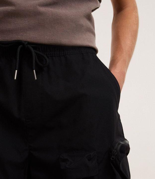 Bermuda Baggy Cropped con Bolsillos 5