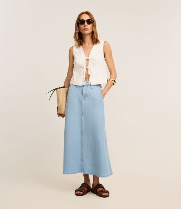 Pollera Midi Evasê en Jeans con Recorte en el Biés