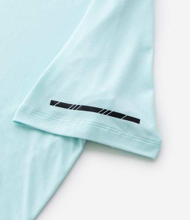 Remera Deportiva con Etiqueta en la Barra y Manga Corta 9