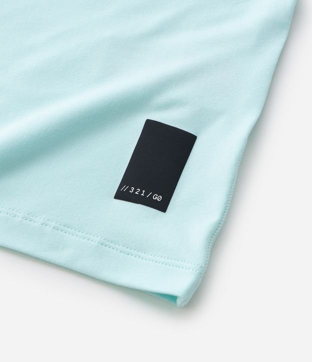 Remera Deportiva con Etiqueta en la Barra y Manga Corta 11