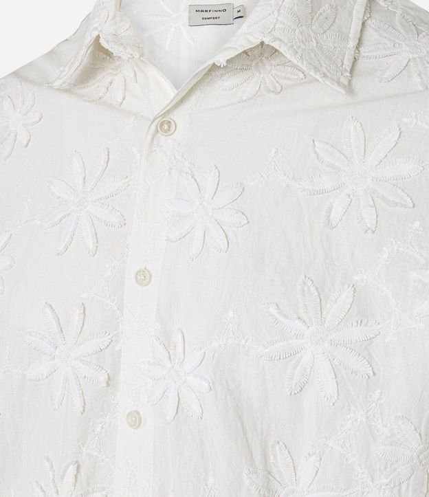 Camisa Comfort en Algodón con Estampa Bordada de Flores 7