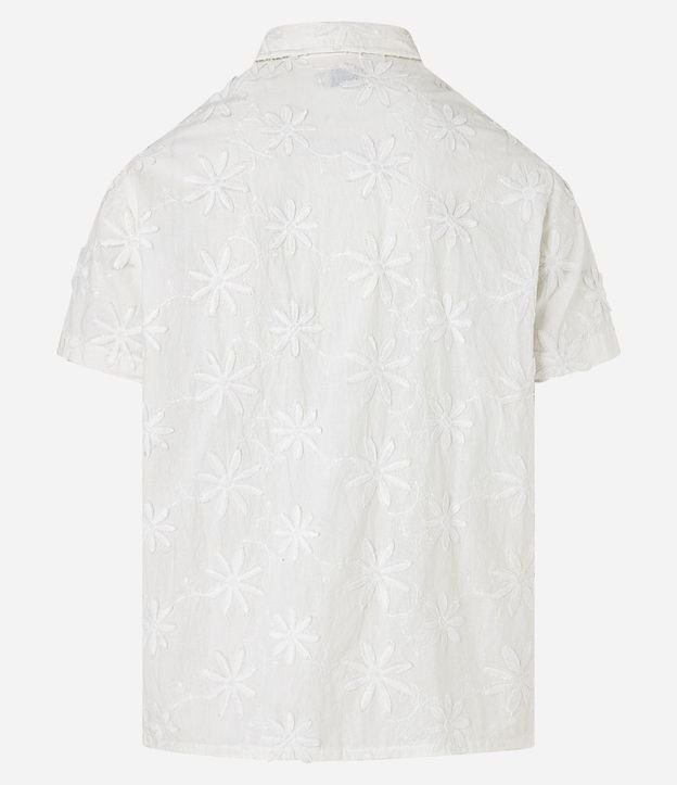 Camisa Comfort en Algodón con Estampa Bordada de Flores 8