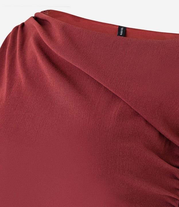 Blusa Cropped en Crepé con Escote Assimétrico y Fruncido Lateral 7