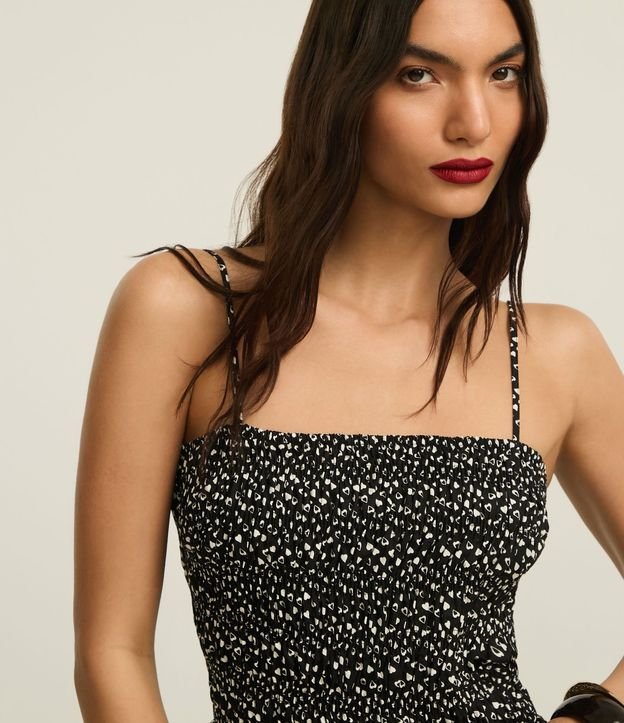 Vestido Evase Midi en Tricolina con Lastex y Estampa Corazones 3