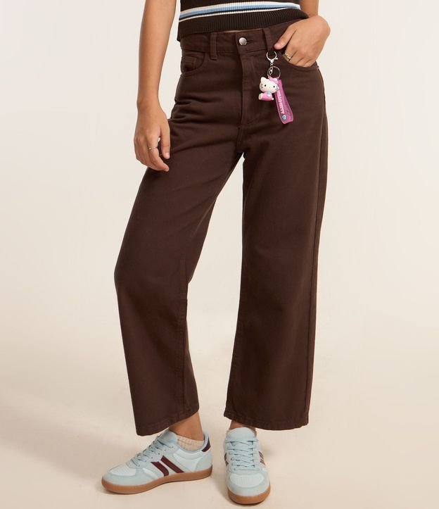 Pantalón Recto Cropped en Sarga con Trabillas en la Cintura 4