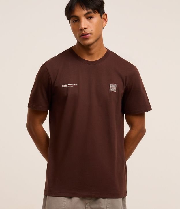 Remera Comfort en Algodón con Estampa de Montaña y Lettering 1