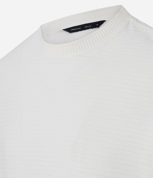 Remera Texturizada con Algodón y Cuello Redondo 6