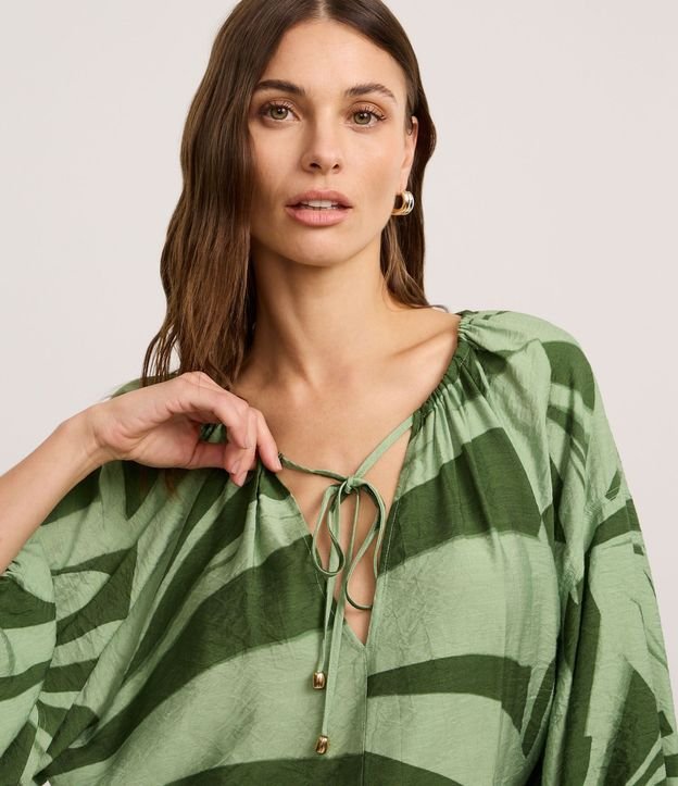Blusa en Viscosa con Manga Abullonada y Estampa Abstracta 3