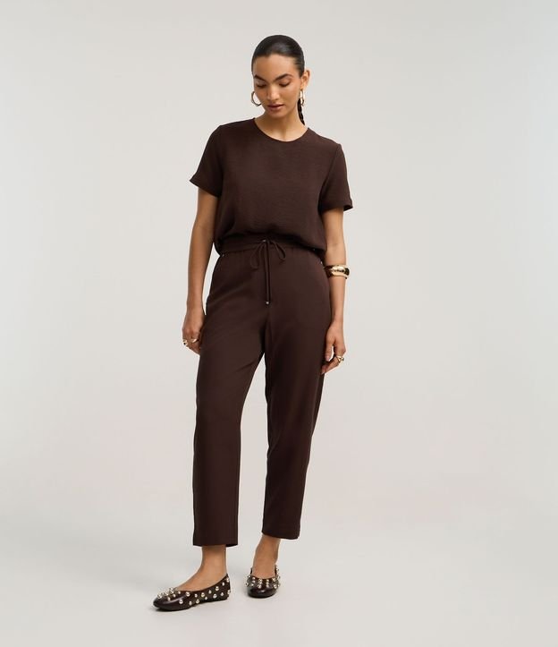 Blusa con Aberturas y Detalles de Pespuntes 2