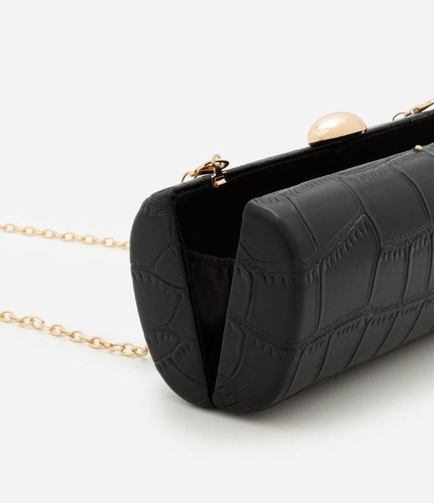 Cartera Baguette en PU con Textura Crocco y Correa de Cadena 7