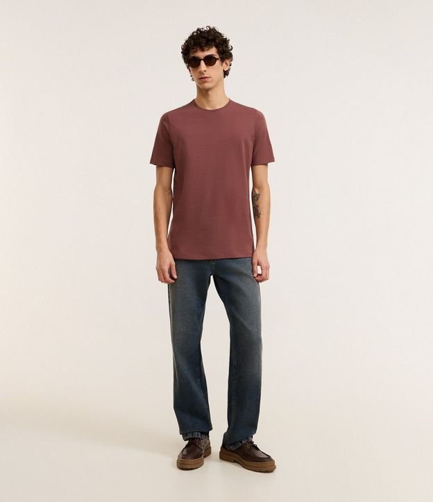 Remera Slim Básica en Algodón Peruano con Cuello Redondo 2