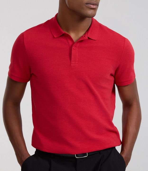 Polo Slim en Media Malla con Botones y Textura Acanalada 3