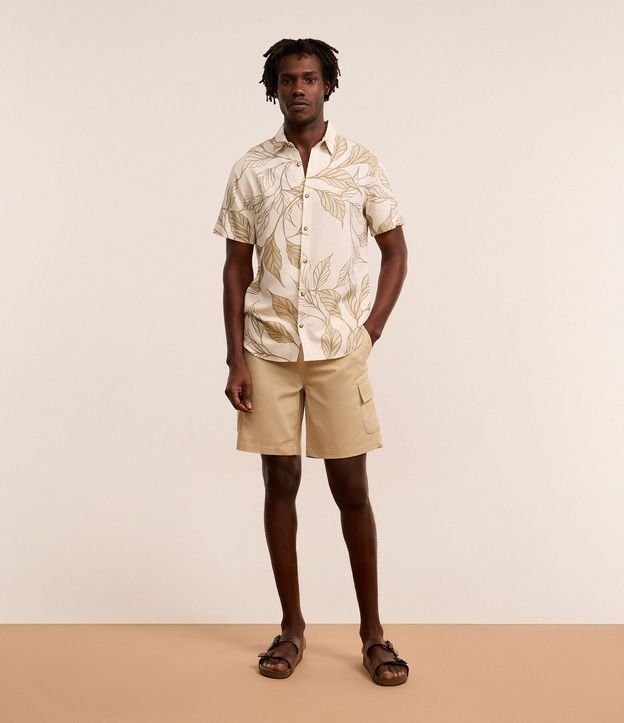 Camisa Regular en Algodón con Estampa de Follajes 2