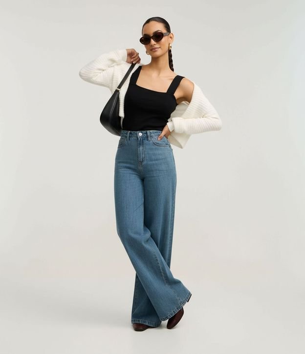 Blusa Cropped Acanalada en Viscosa con escote cuadrado 5