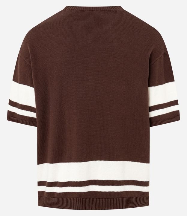 Remera Oversized Deportiva en Efecto Punto con Estampa y Bordado 9