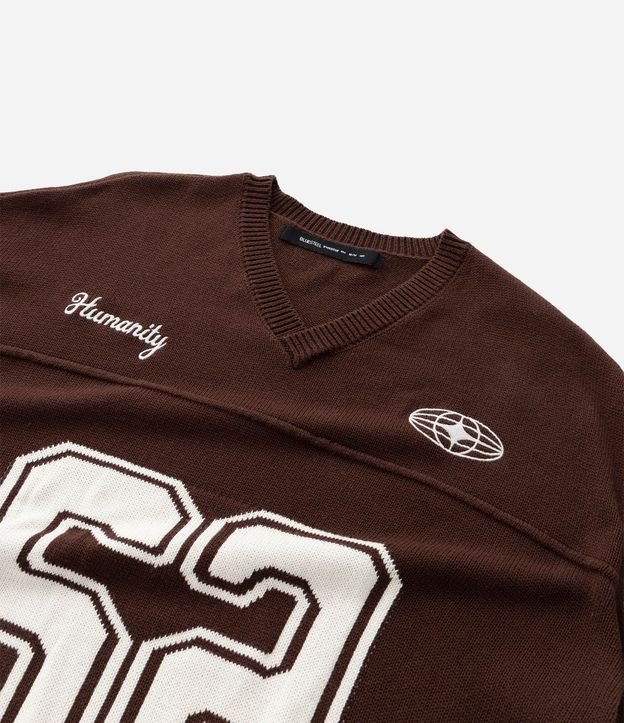 Remera Oversized Deportiva en Efecto Punto con Estampa y Bordado 11