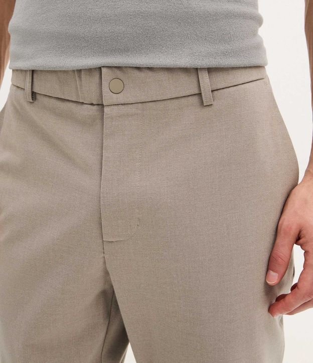 Pantalón en Viscosa Sastre con Cintura Elástica 4