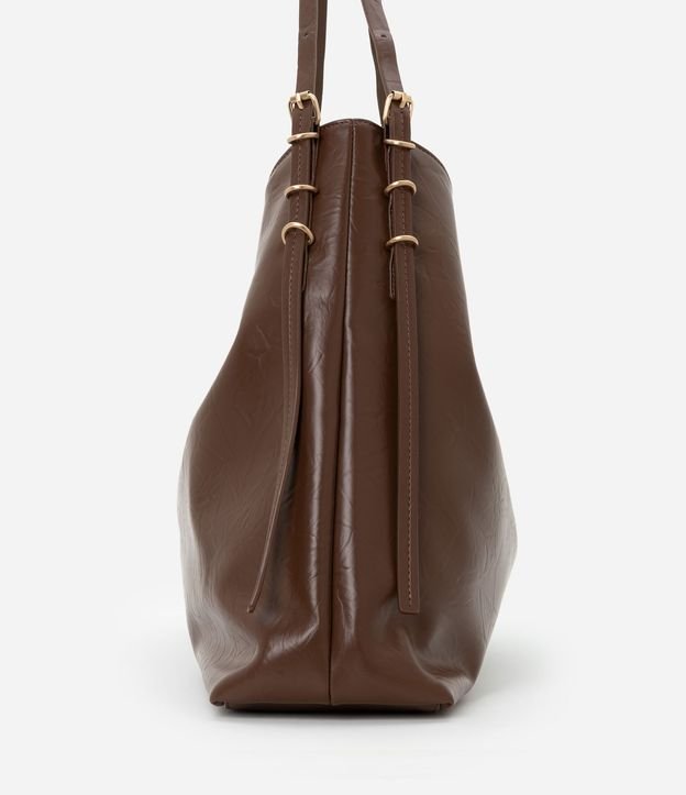 Cartera Hobo Grande con Detalles de Metal 3
