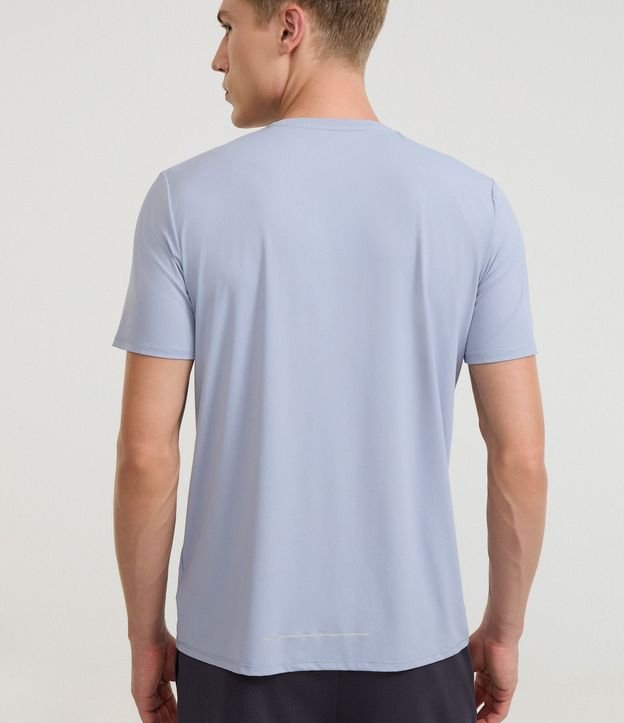 Remera Regular en Tecnologia Dry con Estampa Lettering 3