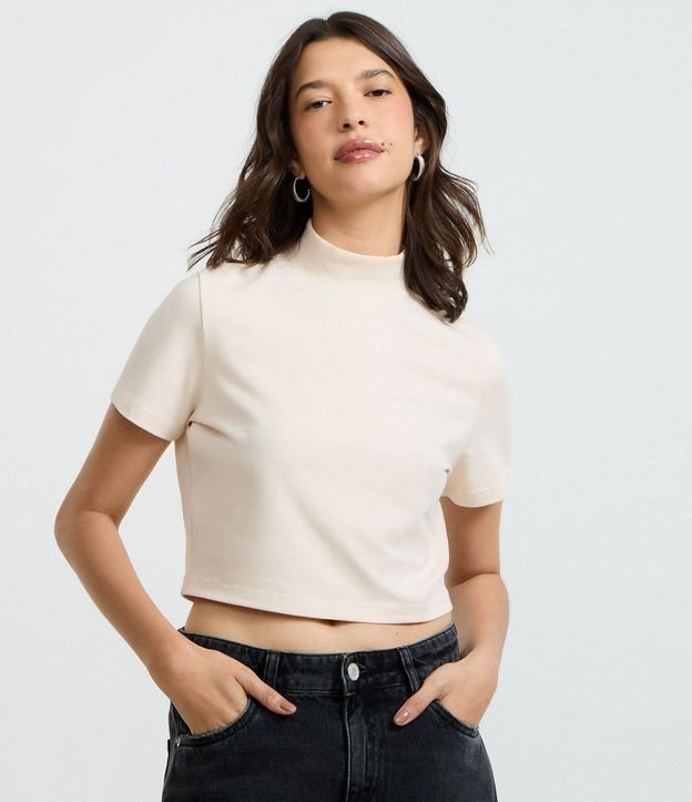 Blusa T-Shirt Cropped en Algodón con Cuello Alto 2