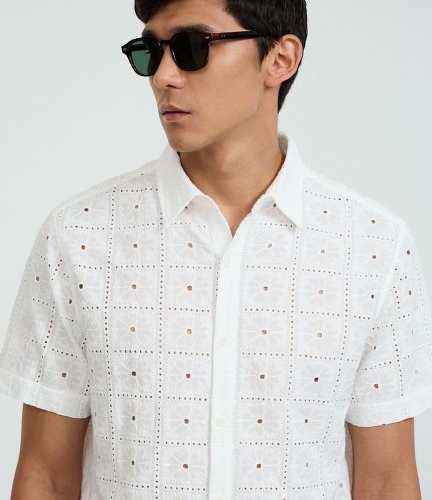 Camisa Regular en Algodón con Bordado de Flores 4