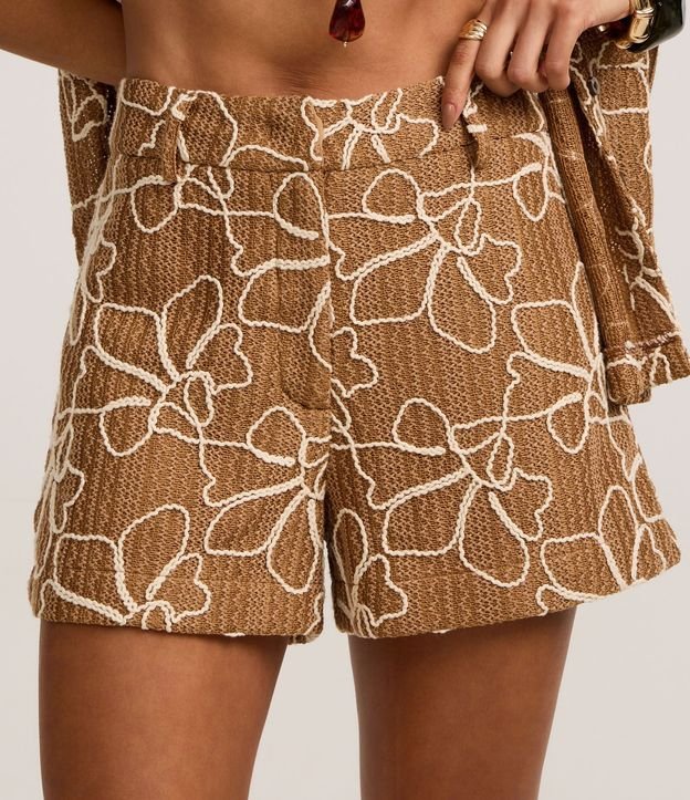 Short Texturizado en Encaje con Cuerdas Aplicadas 3