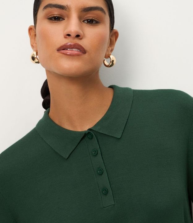 Blusa en Viscosa con Manga Corta y Cuello Polo 5
