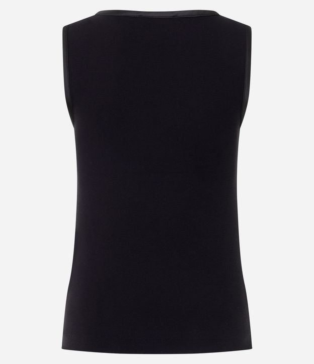 Blusa Básica en Viscosa con Cuello Redondo 4