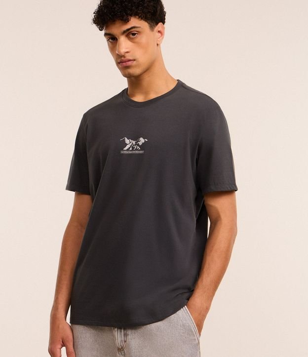 Remera T-Shirt en Algodón con Estampa Montaña