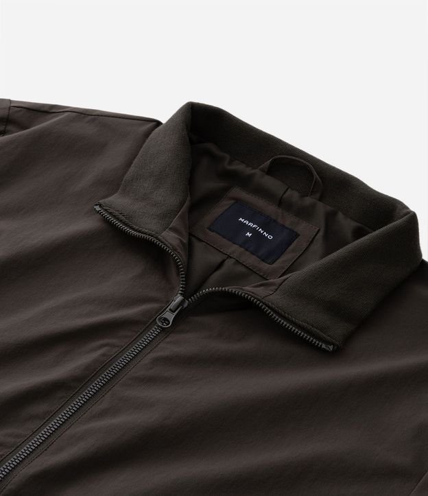 Campera Bomber con Cuello Alto 10