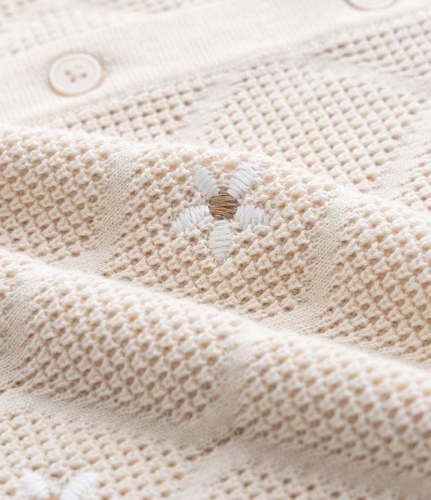 Camisa Comfort en Algodón con Efecto Punto y Bordado en Flores 5