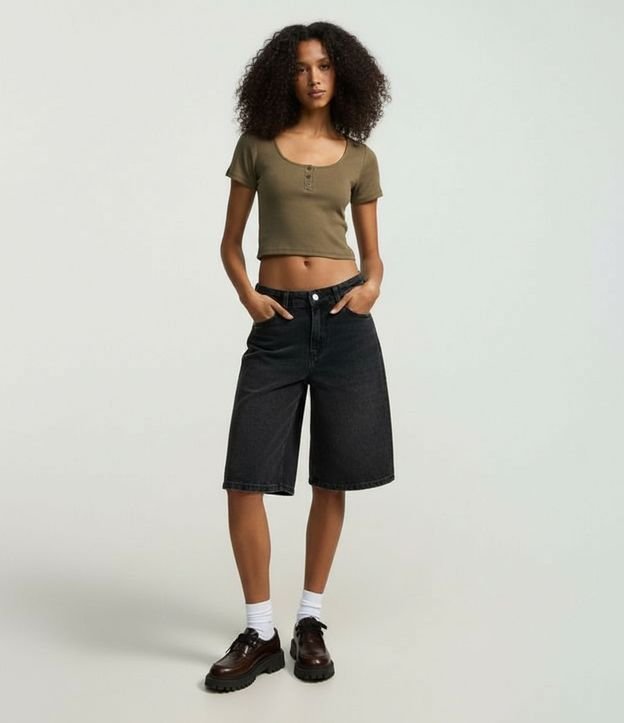 Blusa en Rib con Botones en el Escote