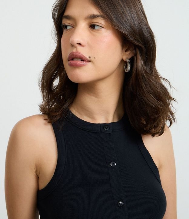 Musculosa en Rib con Botones Delanteros 5