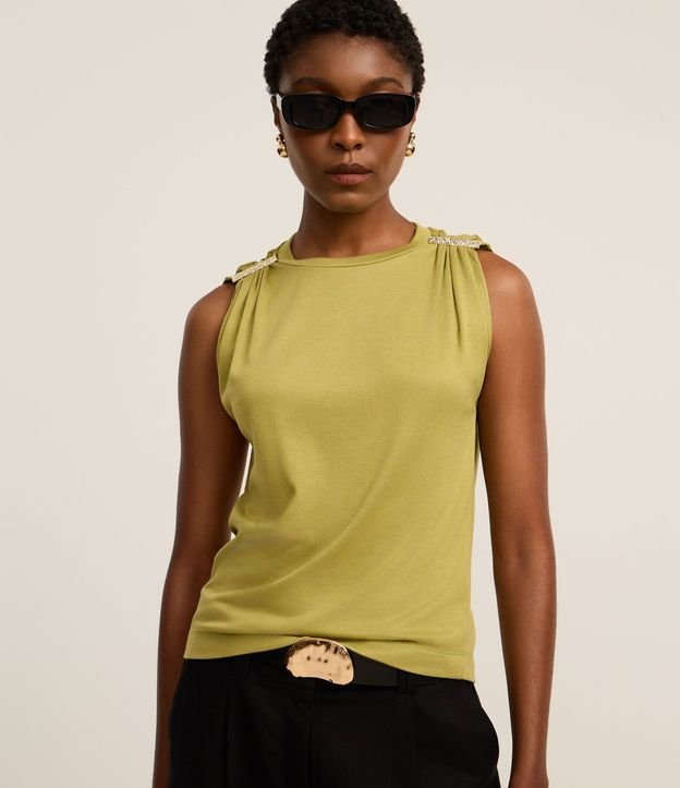 Blusa Acanalada en Rib con Detalle Metalizado en el Hombro 2