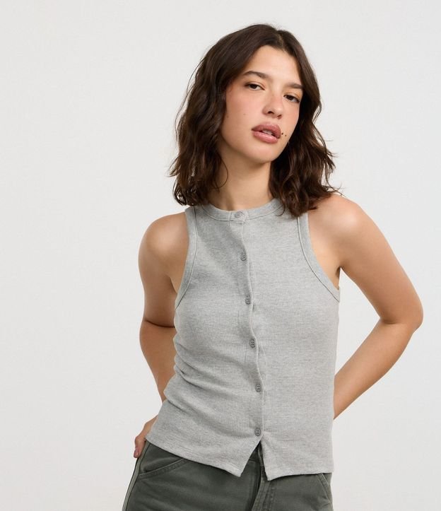 Musculosa en Rib con Botones Delanteros