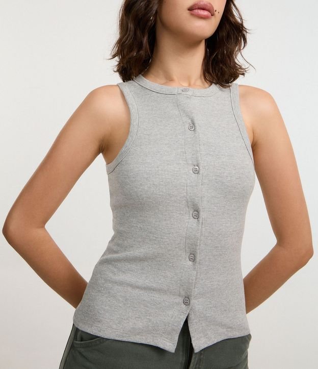 Musculosa en Rib con Botones Delanteros 7