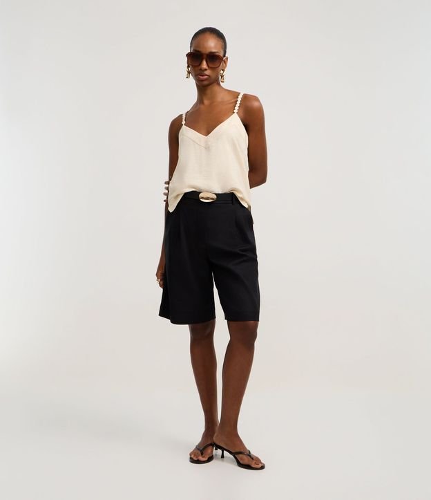 Blusa en Viscosa con Escote V y Lunares en el Bretel 2