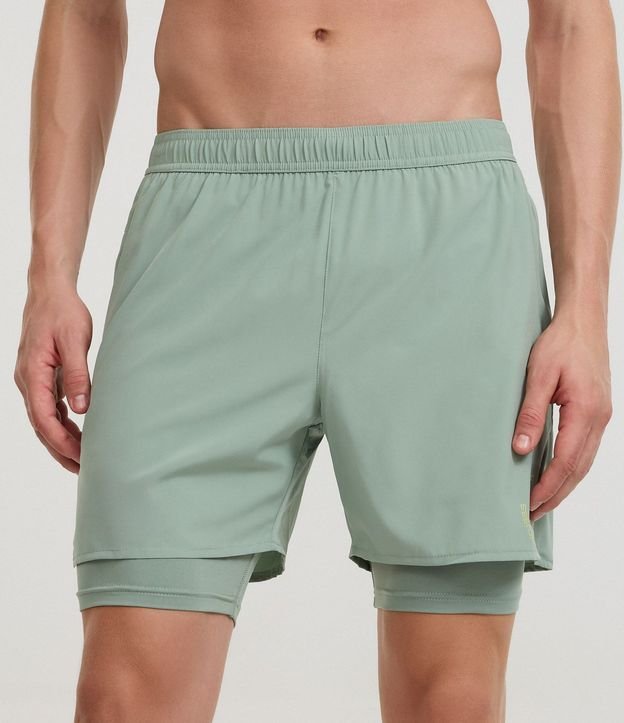 Bermuda Deportiva con Short de Compresión y Lettering 3