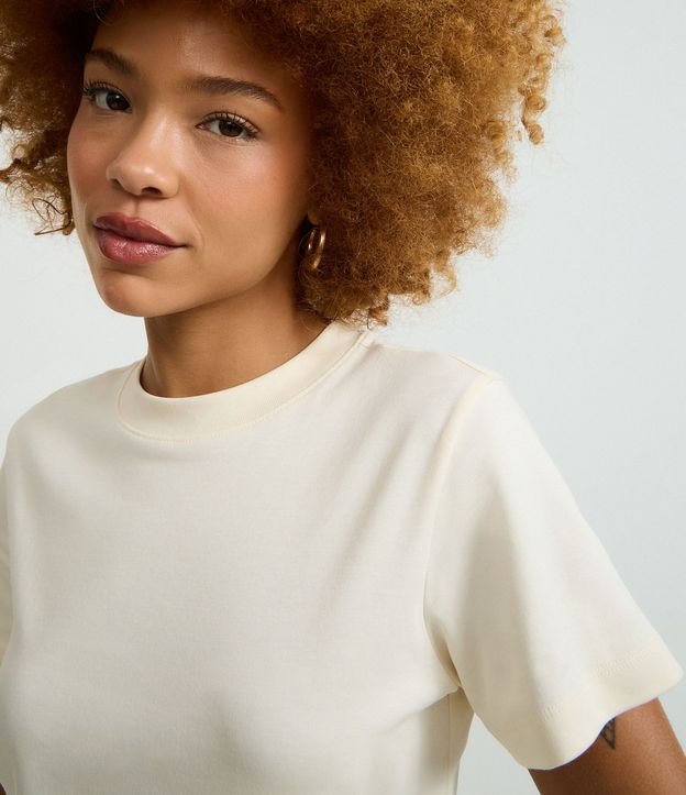 Blusa Básica en Algodón Interlock con Cuello Redondo 4