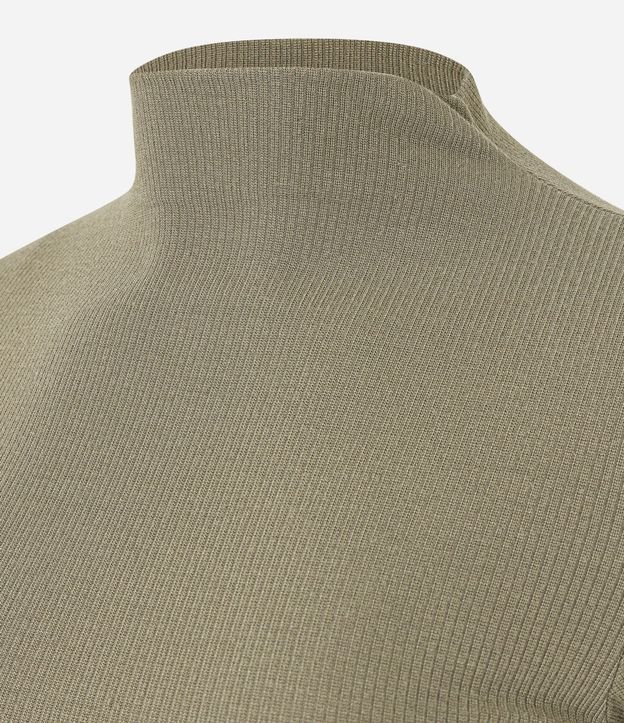 Blusa Básica Texturizada en Viscosa con Cuello Alto 8