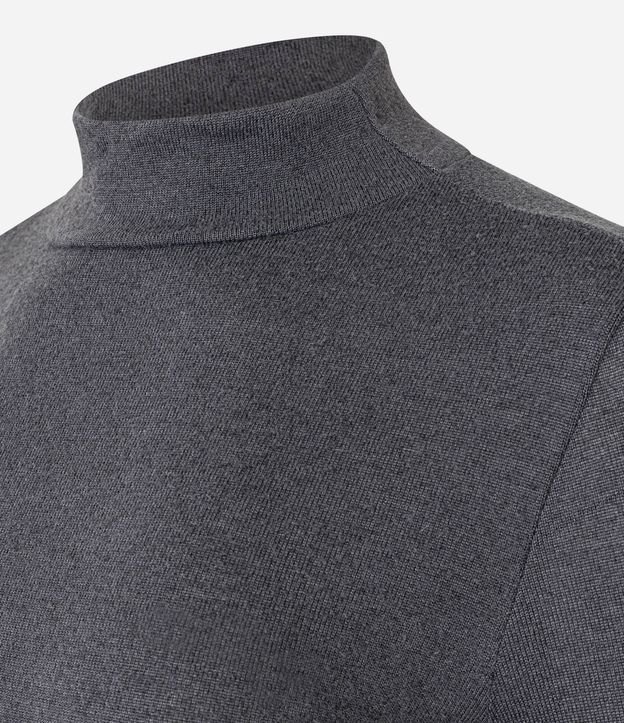 Blusa Texturizada con Cuello Alto y Manga Larga 7