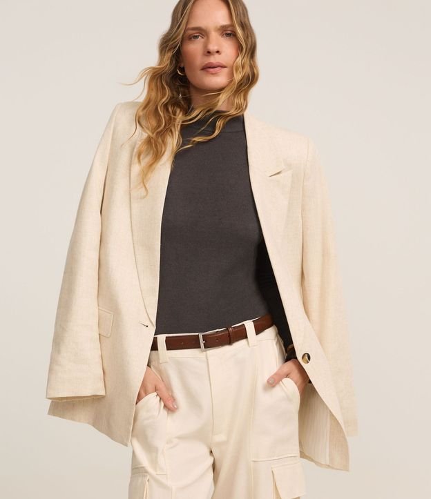 Blusa Texturizada con Cuello Alto y Manga Larga 5