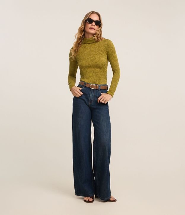 Blusa Texturizada con Cuello Alto y Manga Larga 4