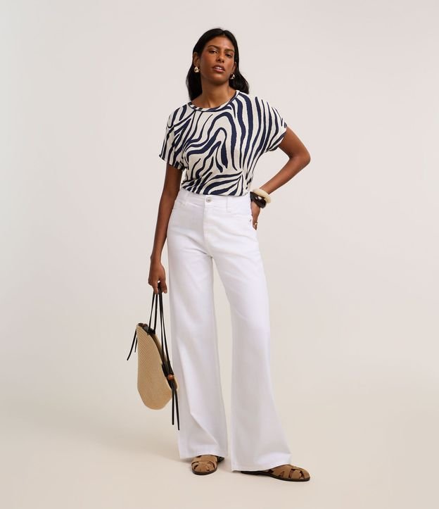Blusa en Viscosa con Estampa Zebra y Cuello Redondo