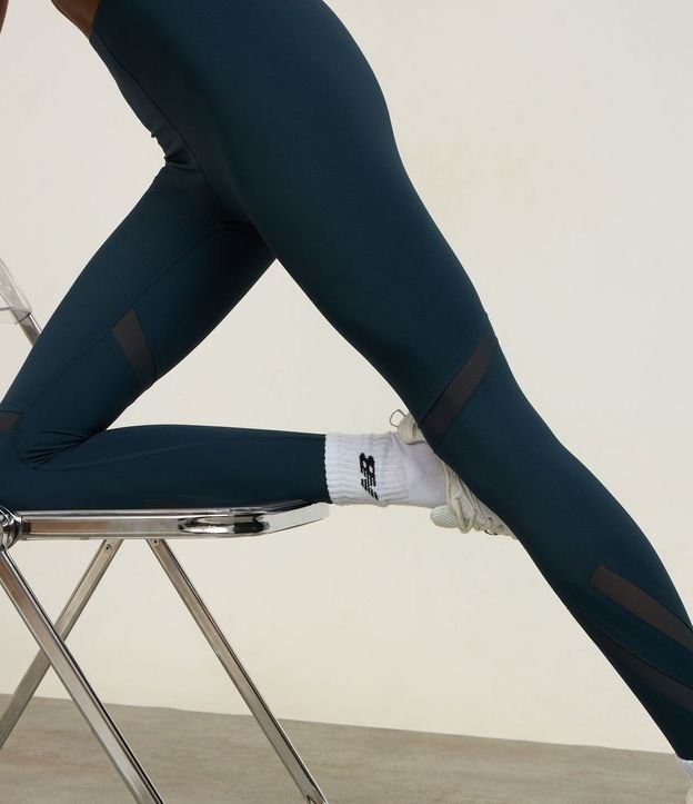 Pantalón Legging Deportiva en Microfibra con Recortes en Tela 3