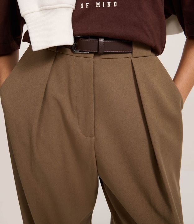 Pantalón Pantalona en Sastrería con Cinturón 5