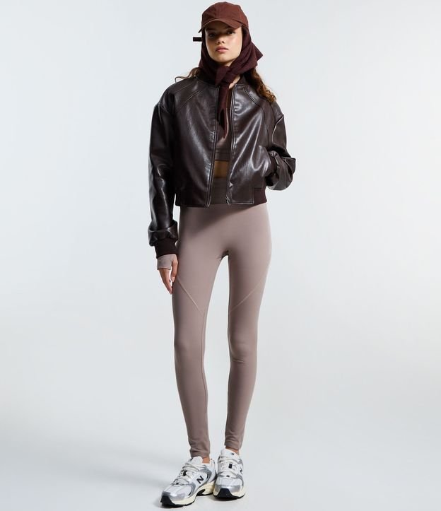 Campera Bomber en PU con Cuello Alto 2